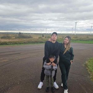 Meet your Posher, Earl keith